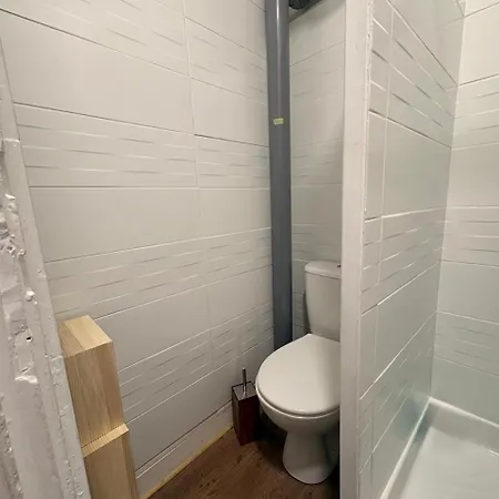 1er étage,f1 Ventilé, Wifi, Centre D'angers Avec Vayny