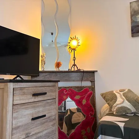 1er étage,f1 Ventilé, Wifi, Centre D'angers Avec Vayny * Angers