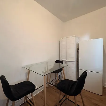 Apartamento 1er étage,f1 Ventilé, Wifi, Centre D'angers Avec Vayny *