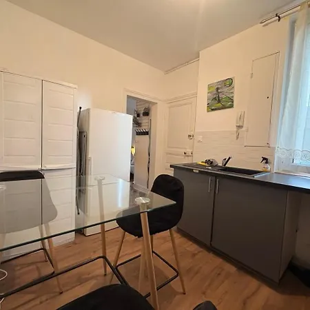 Apartamento 1er étage,f1 Ventilé, Wifi, Centre D'angers Avec Vayny Angers